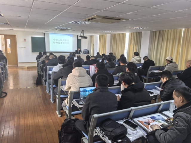 2025年特種設(shè)備作業(yè)上崗電梯維修T證培訓(xùn)班順利啟動(dòng)，安全培訓(xùn)提上日程